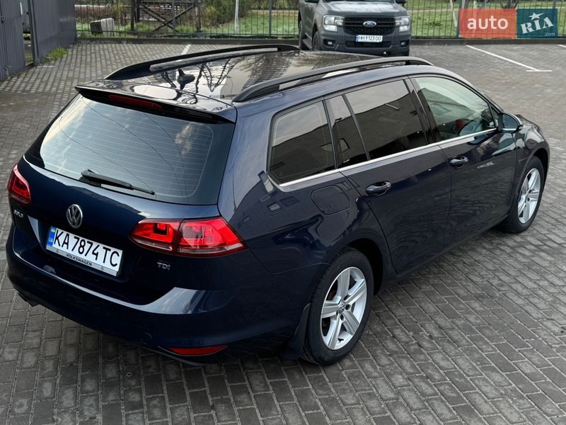 Универсал Volkswagen Golf 2015 в Киеве