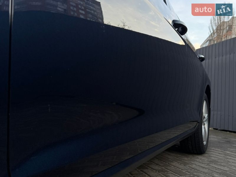 Универсал Volkswagen Golf 2015 в Киеве