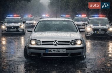 Хетчбек Volkswagen Golf 1999 в Вараші