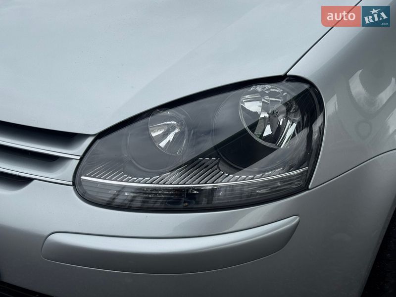 Хэтчбек Volkswagen Golf 2008 в Ахтырке