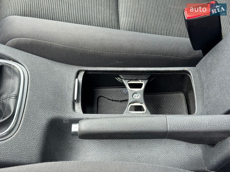 Хэтчбек Volkswagen Golf 2008 в Ахтырке