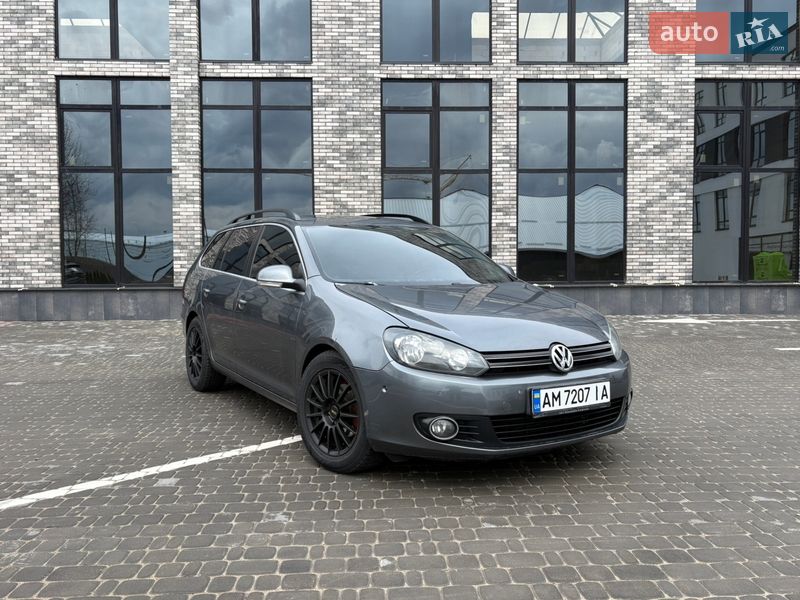 Универсал Volkswagen Golf 2009 в Житомире
