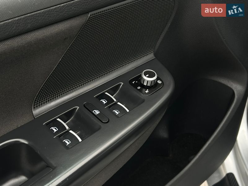 Универсал Volkswagen Golf 2008 в Каменском