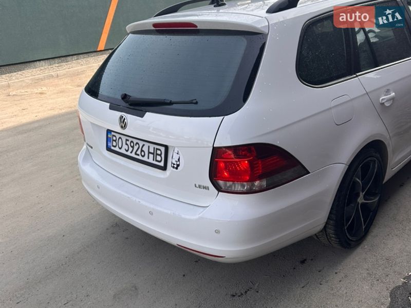 Универсал Volkswagen Golf 2009 в Збараже