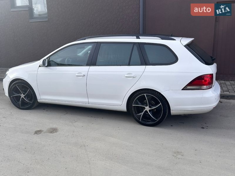Универсал Volkswagen Golf 2009 в Збараже