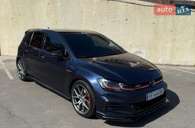 Хэтчбек Volkswagen Golf 2018 в Одессе