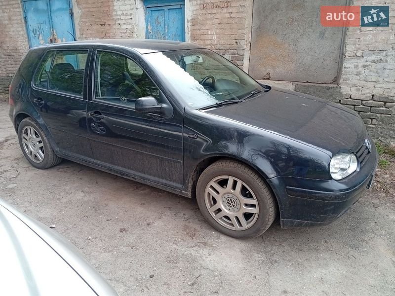 Volkswagen Golf 2002