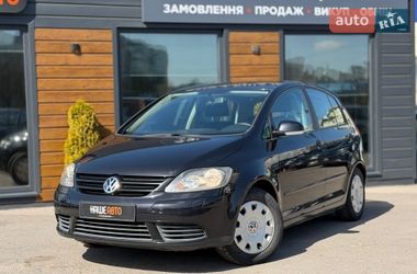 Хэтчбек Volkswagen Golf 2005 в Шептицькому