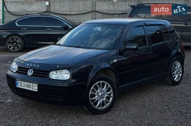 Хетчбек Volkswagen Golf 2003 в Чернігові