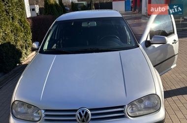 Хэтчбек Volkswagen Golf 2002 в Виннице