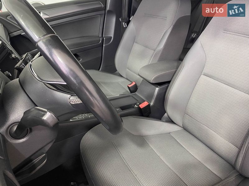 Универсал Volkswagen Golf 2018 в Львове