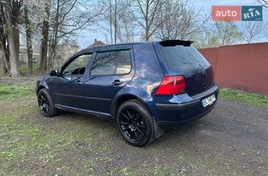 Хетчбек Volkswagen Golf 2003 в Львові