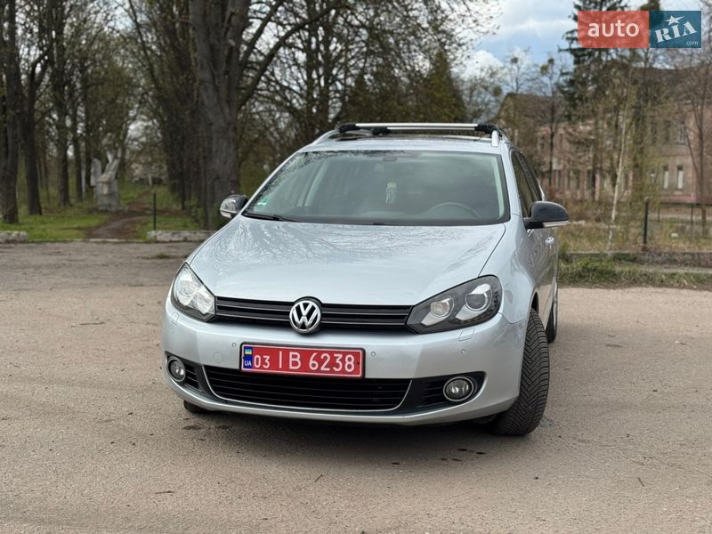 Универсал Volkswagen Golf 2012 в Нововолынске