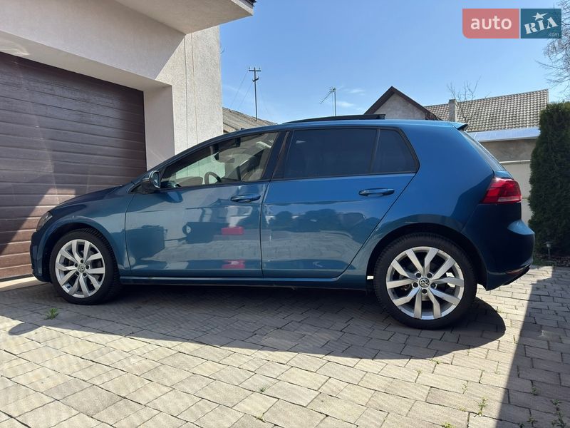 Хэтчбек Volkswagen Golf 2019 в Ивано-Франковске