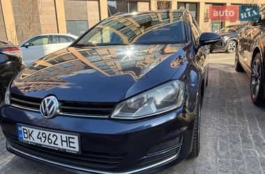 Универсал Volkswagen Golf 2015 в Киеве