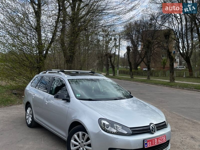 Универсал Volkswagen Golf 2012 в Нововолынске