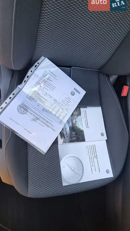 Хэтчбек Volkswagen Golf 2018 в Киеве документ