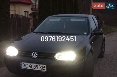 Хэтчбек Volkswagen Golf 2002 в Сколе