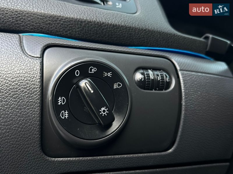 Хэтчбек Volkswagen Golf 2007 в Ровно