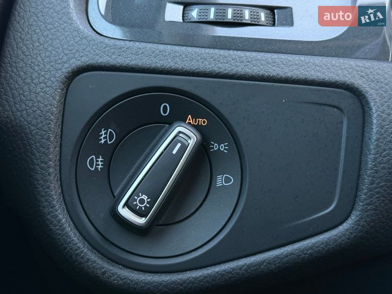 Хэтчбек Volkswagen Golf 2018 в Киеве