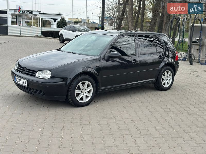 Volkswagen Golf 2003