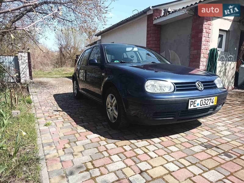 Volkswagen Golf 2003