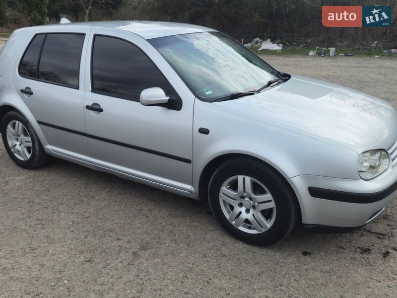 Volkswagen Golf 2002
