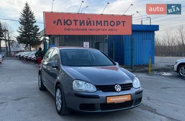 Хетчбек Volkswagen Golf 2006 в Сумах
