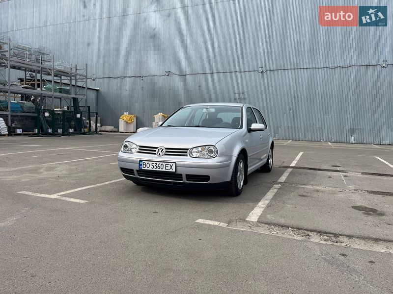 Volkswagen Golf 2000
