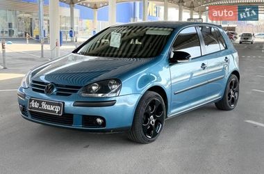 Хетчбек Volkswagen Golf 2005 в Запоріжжі