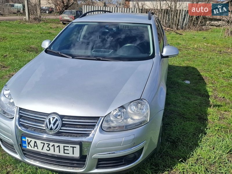 Универсал Volkswagen Golf 2009 в Барвенкове