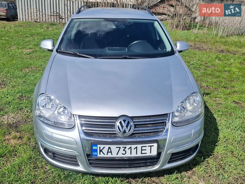 Универсал Volkswagen Golf 2009 в Барвенкове