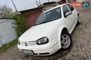 Хэтчбек Volkswagen Golf 2000 в Стрые