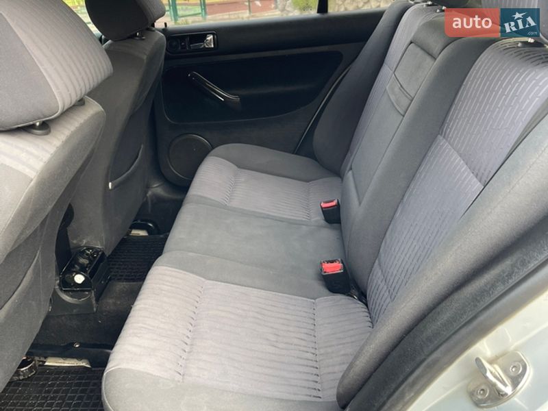 Хэтчбек Volkswagen Golf 1998 в Тернополе