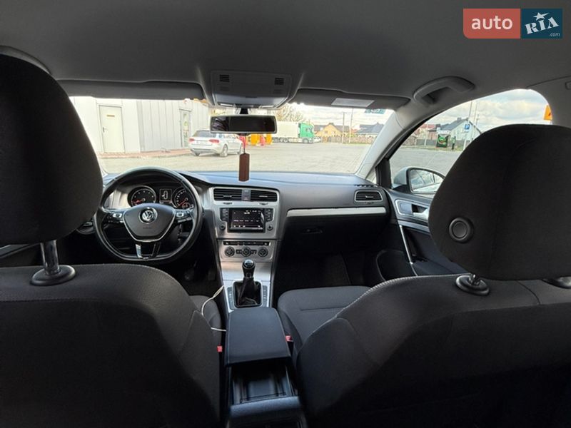 Универсал Volkswagen Golf 2014 в Луцке