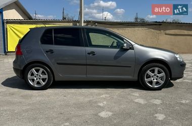 Хетчбек Volkswagen Golf 2005 в Подільську