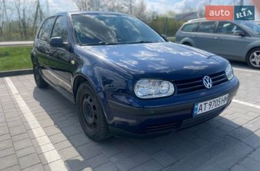Хэтчбек Volkswagen Golf 1999 в Калуше