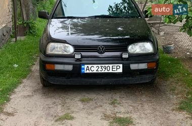Хэтчбек Volkswagen Golf 1994 в Луцке