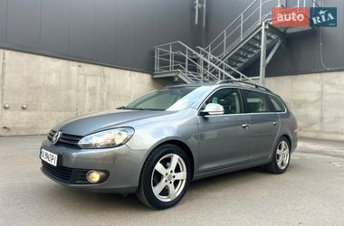 Универсал Volkswagen Golf 2010 в Киеве
