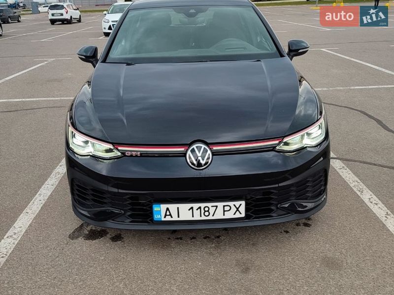 Volkswagen Golf 2021