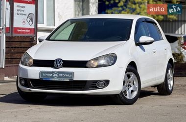 Хетчбек Volkswagen Golf 2010 в Києві
