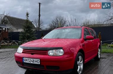 Универсал Volkswagen Golf 2005 в Ружине