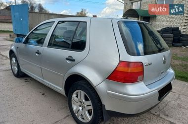 Хетчбек Volkswagen Golf 2001 в Шостці