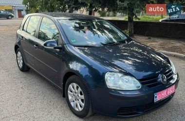 Хэтчбек Volkswagen Golf 2005 в Вознесенске