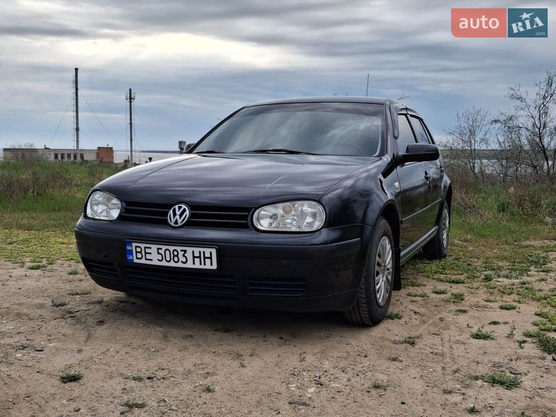 Volkswagen Golf 2000