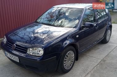 Хетчбек Volkswagen Golf 2002 в Ладижині