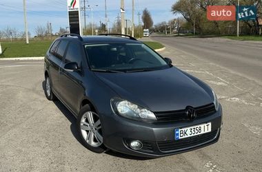 Универсал Volkswagen Golf 2013 в Ровно