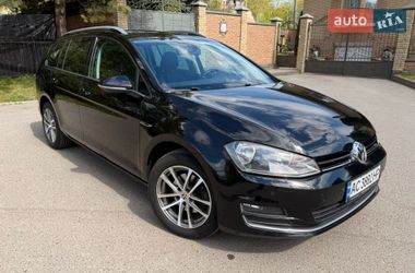 Универсал Volkswagen Golf 2016 в Луцке