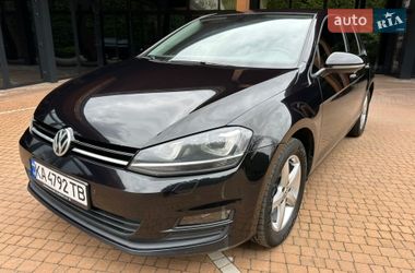 Хетчбек Volkswagen Golf 2016 в Києві