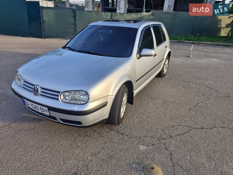 Volkswagen Golf